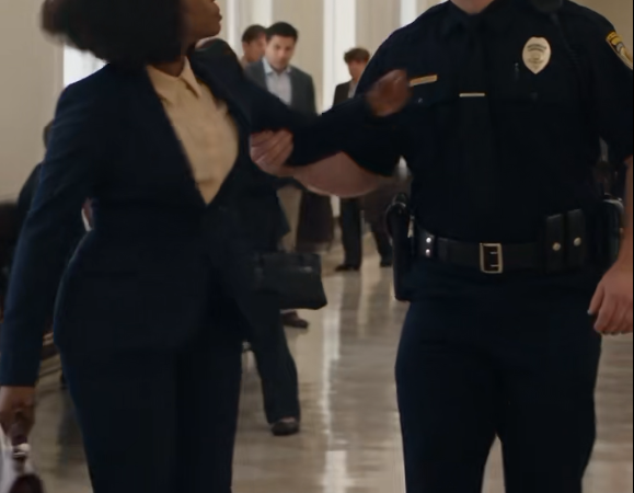 Cop Struck a Black Woman He Mistook for a Defendant—Then the Bailiff Called Her “Your Honor,” and the Courthouse Had to Face What It Had Ignored